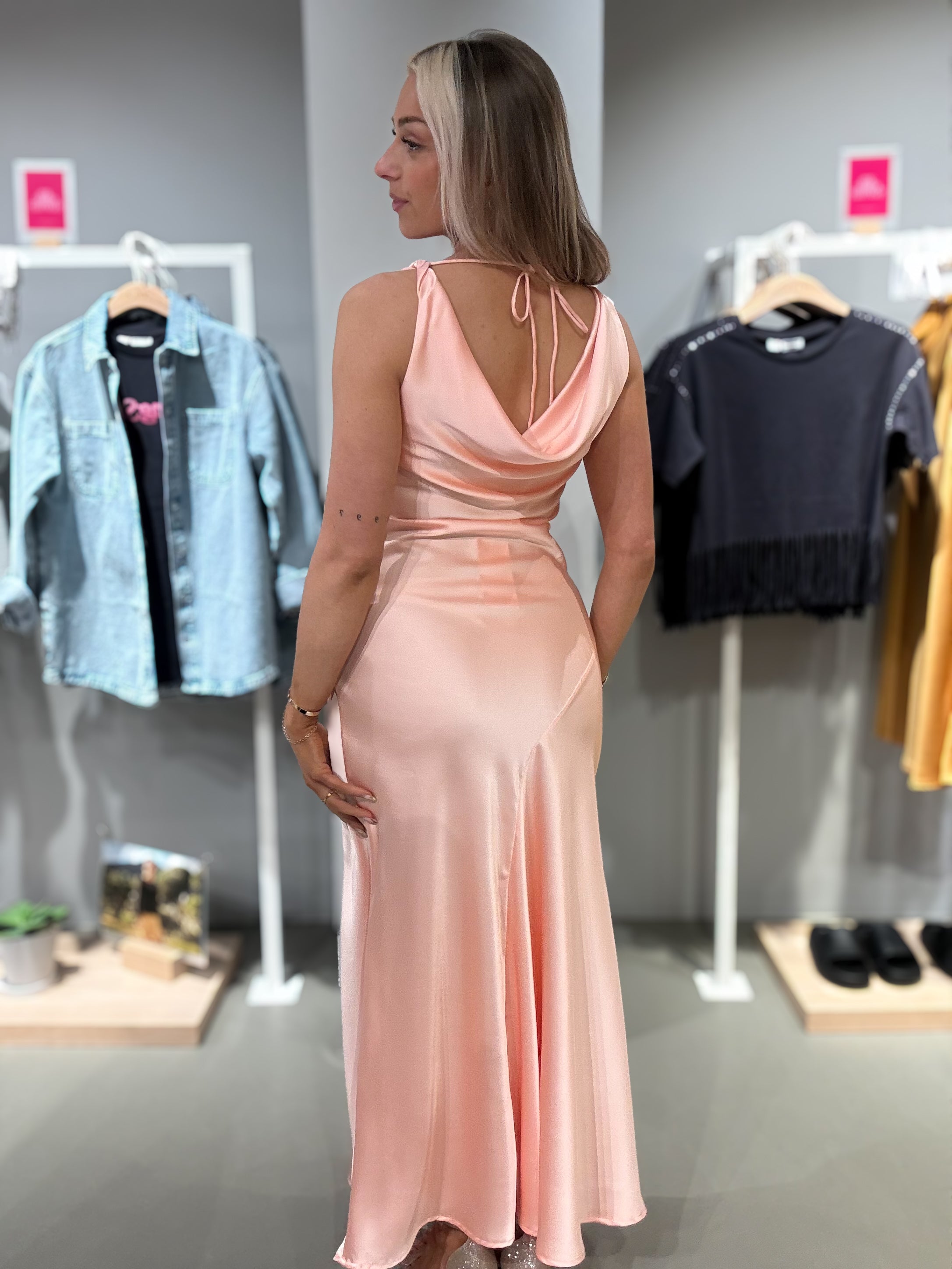 VIBEA Long Dress - Peach Parfait